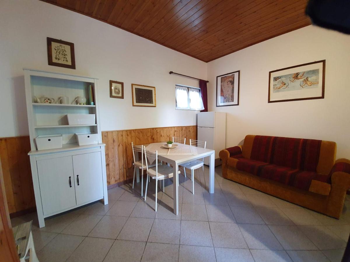 Agriturismo Il Burlino Apartments Lerma Екстер'єр фото